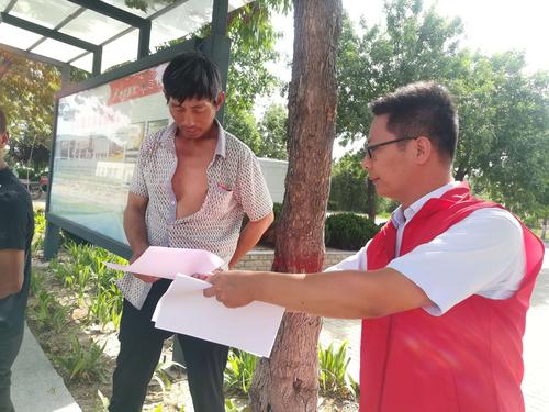 濮阳服务区开展安全生产宣传咨询日活动 贴心服务护航出行安全